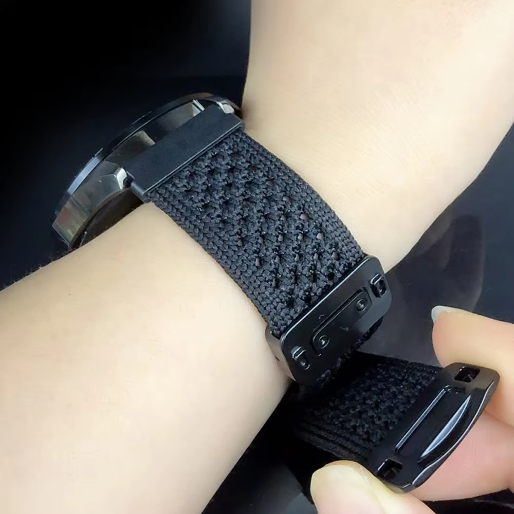 حزام 22/20 ملم لساعة سامسونج ج - مراجعة Titan Smartwatch Accessories وسعره