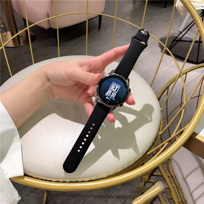ساعة رياضية من السيليكون ، سوا - مراجعة Smartwatch Id وسعره