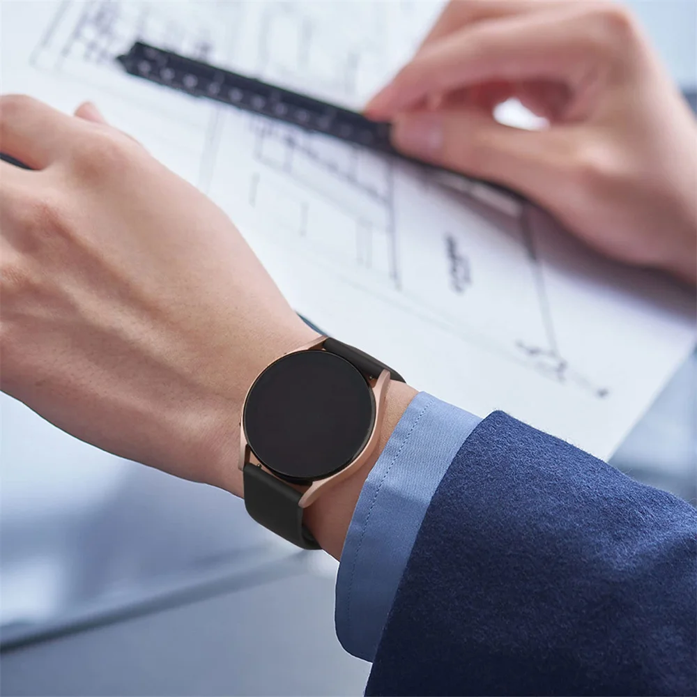 ساعة رياضية من السيليكون ، سوا - مراجعة Smartwatch Id وسعره