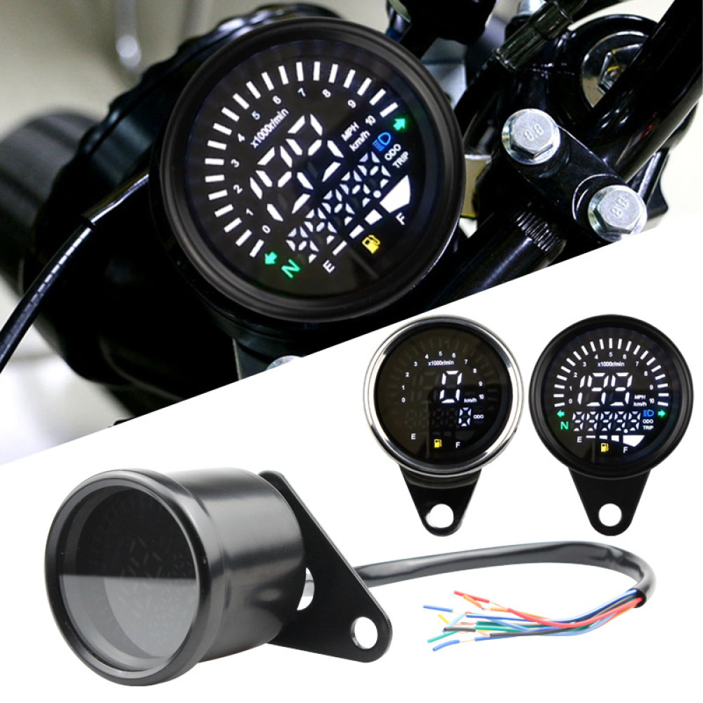 عداد سرعة رقمي عالمي للدراجات  - مراجعة Smartwatch Universal وسعره